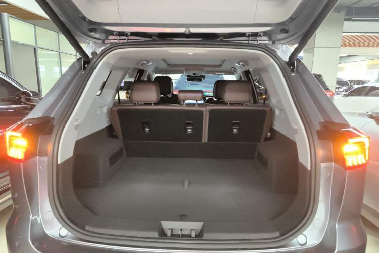 Used Chery Tiggo 8 PRO 2024 Champion Edition 390T Two-Wheel Drive Aoshi Version 5 Seats