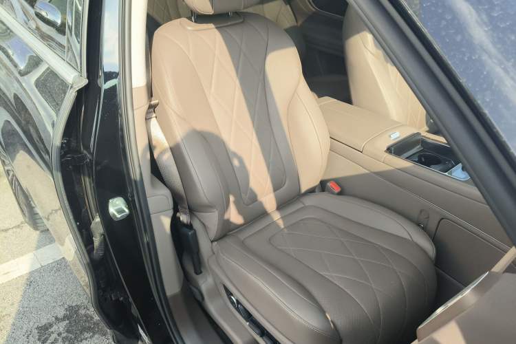 Used Hima AITO M9 2024 Range-Extended Ultra Version 42 kWh 6-Seater Model
