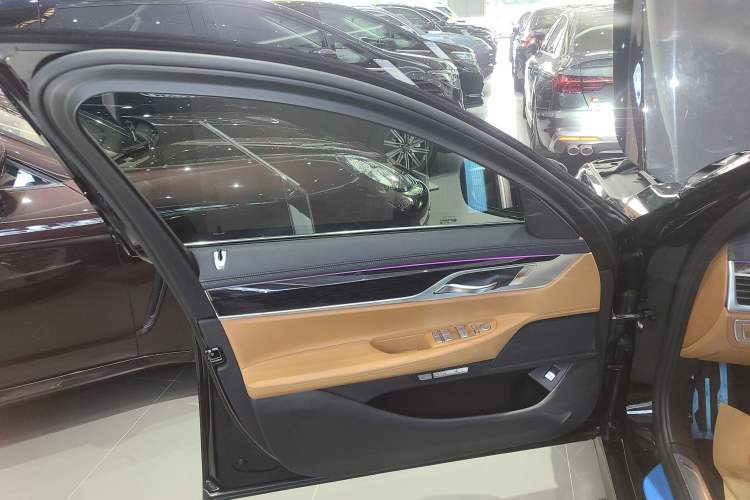 Used BMW 7 Series 2018 730Li Leading Model M Sport Package