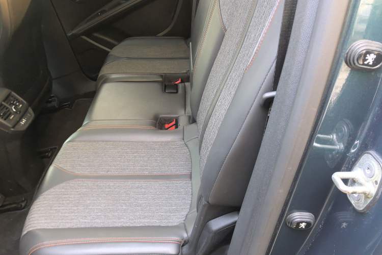 Used Peugeot 5008 2017 380THP 7-Seater Elite Edition
