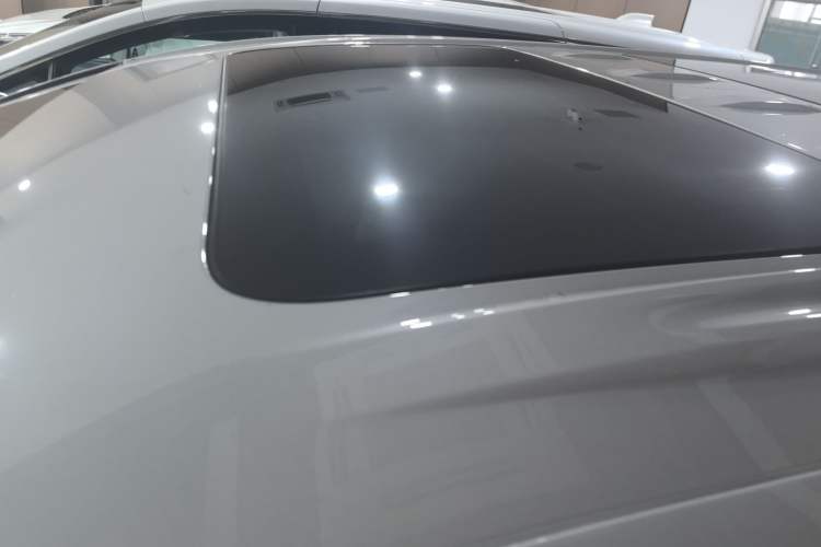 Used Buick Century 2023 2.0T Six-Seater Yinshi Edition
