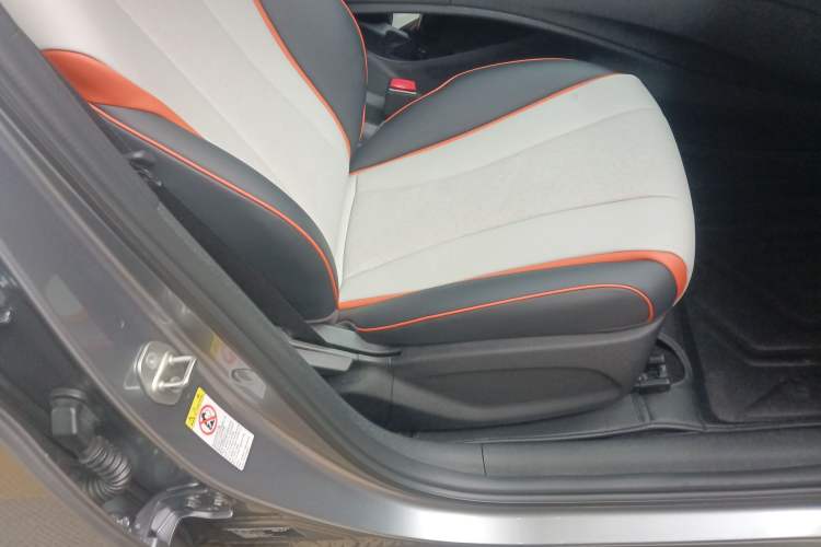 Used BYD Dolphin 2021 405 km Fashion Edition
