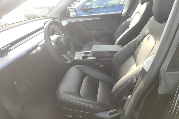 Used Tesla Model Y 2023 Rear-Wheel-Drive Version