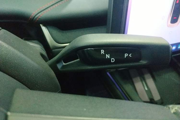 Used Xiaomi Auto SU7 2024 Four-Wheel Drive Ultra-Long Range Advanced Intelligent Driving Max Edition