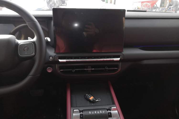 Used Tank 300 New Energy 2025 Hi4-T
