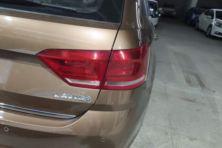 Used Volkswagen Gran Lavida 2015 1.6L Automatic Comfort Edition