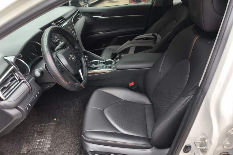 Used Toyota Camry 2018 2.5G Luxury Edition
