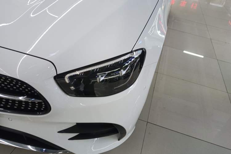 Used Mercedes-Benz E-Class 2023-Year Restyled E 260 Coupe