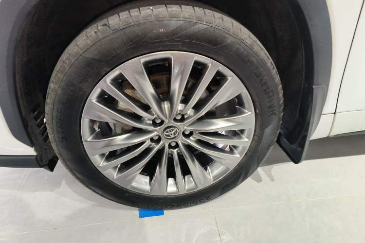 Used Toyota Highlander 2022 Dual-Engine 2.5L Four-Wheel Drive Prestige Version 7 Seats