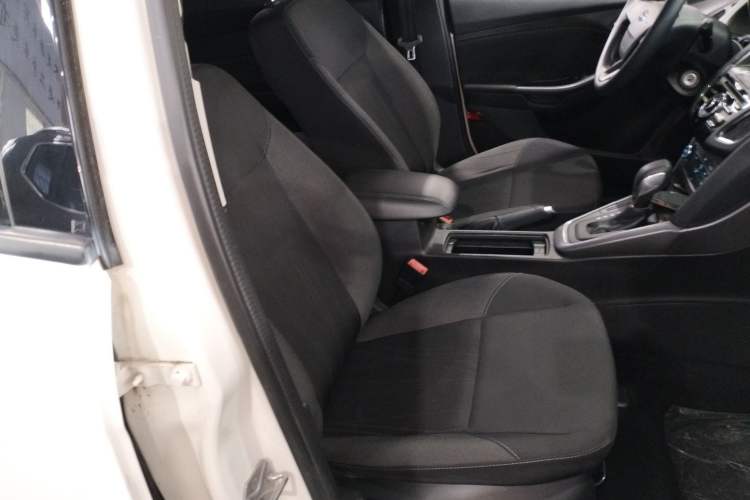 Used Ford Focus 2017 Hatchback 1.6L Automatic Comfort Plus SmartDrive Edition
