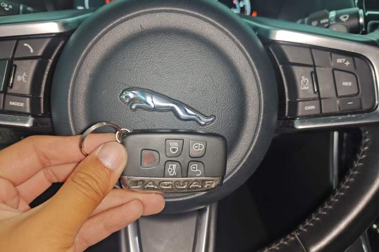 Used Jaguar XEL 2019 2.0T 200 PS Deluxe Edition
