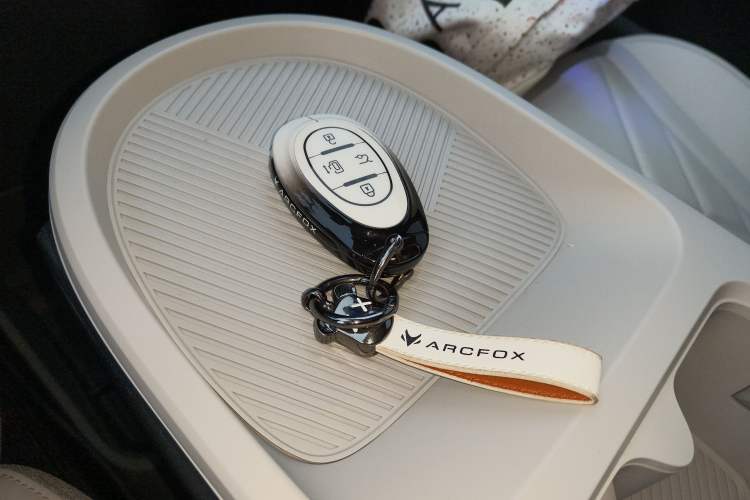 Used ARCFOX Kaola 2023 Family Edition Pro
