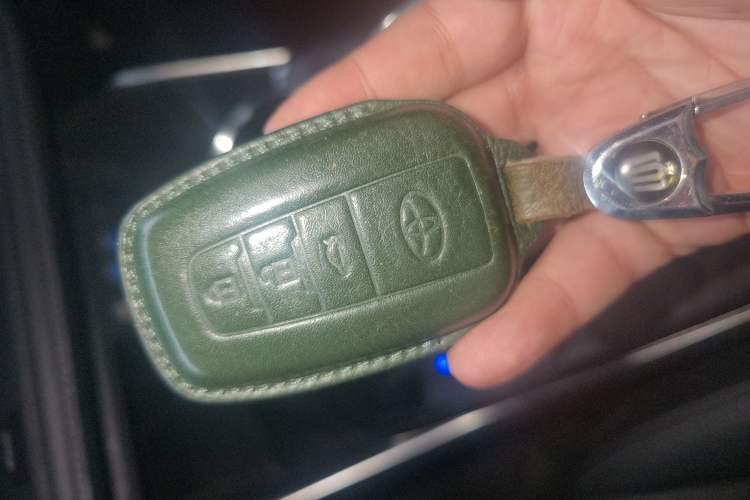 Used Toyota Crown Kluger 2021 2.5L HEV Four-Wheel Drive Premium Edition
