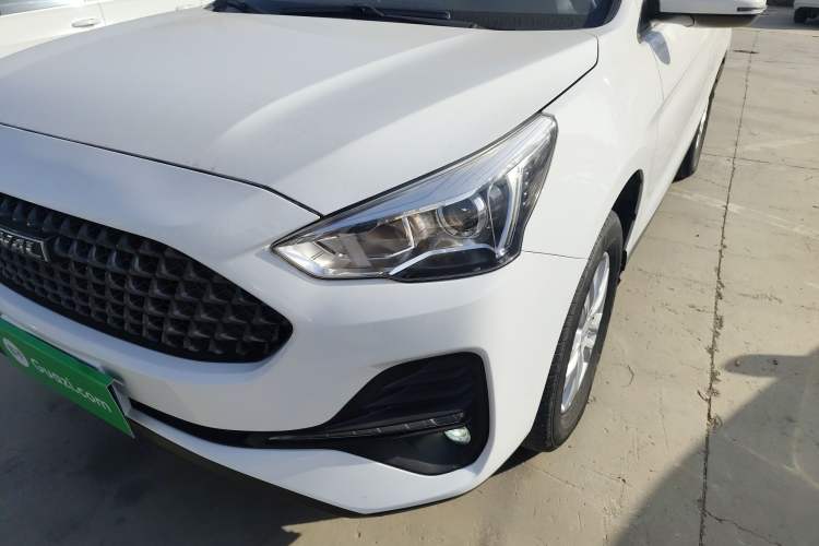 Used Haval M6 2019 1.5T DCT Two-Wheel Drive Elite Version China VI Standard
