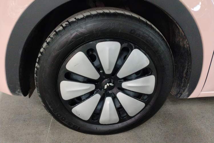 Used Wuling Bingo 2023 410 km Lingxi Deluxe Edition
