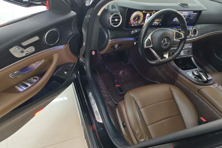 Used Mercedes-Benz E-Class 2017 E 300 L Sporty and Stylish Model