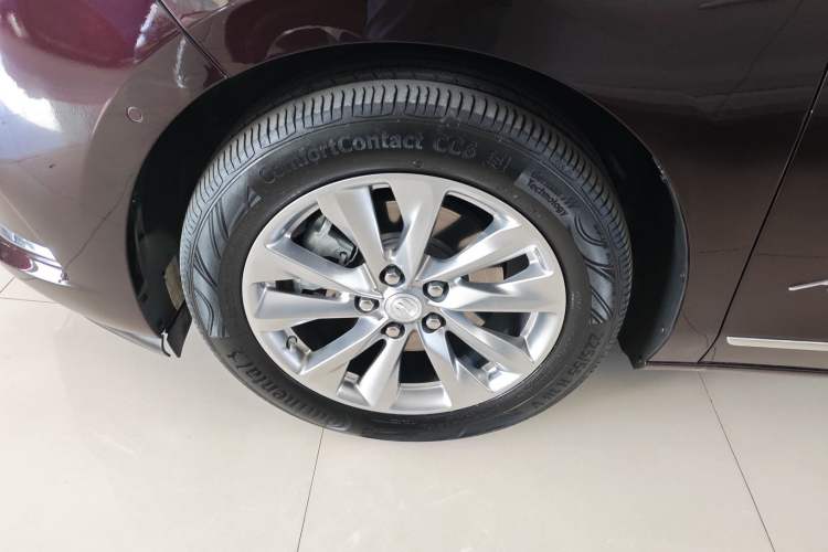 Used Buick GL8 2022 Avenir Aivia 7-Seater Deluxe Edition
