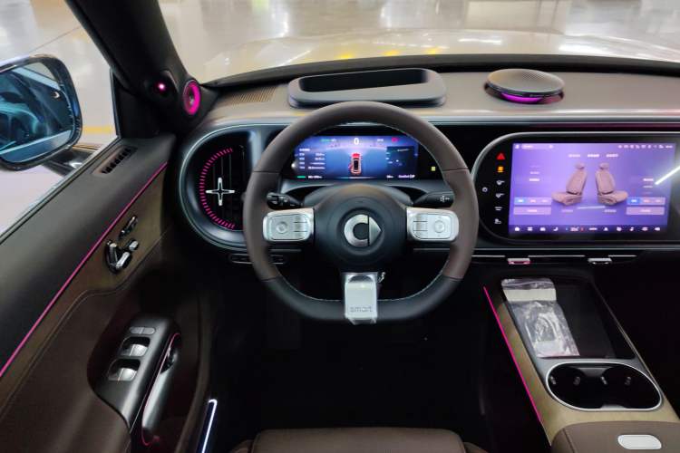 Used  #5 2024 Long-Range Journey Luxury Edition
