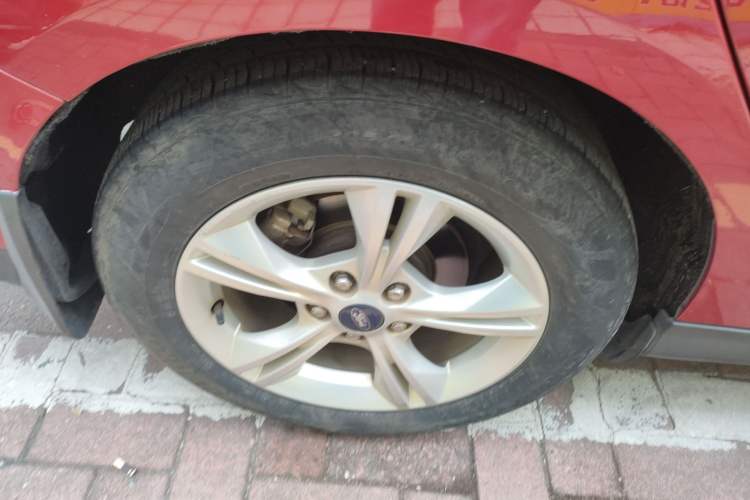 Used Ford Focus 2015 Sedan 1.6L Automatic Comfort Model
