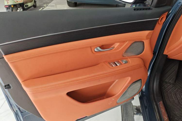 Used Hima AITO M7 2024 1.5T Intelligent Driving 4WD Ultra Version 6 Seats
