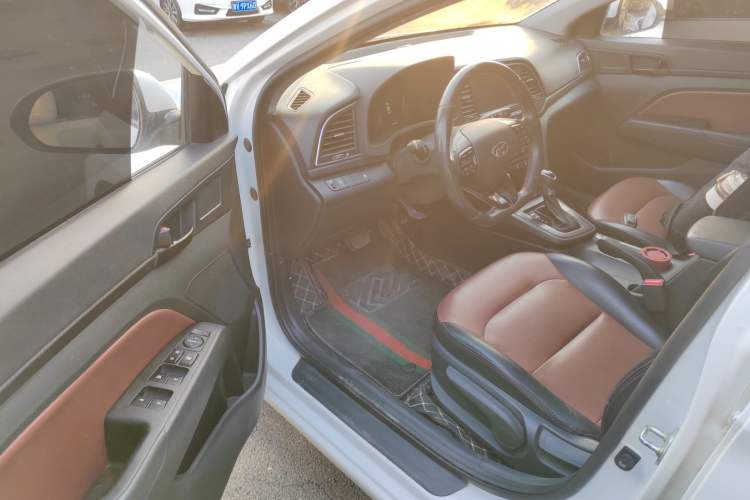 Used Hyundai Elantra 2018 1.4T Dual-Clutch Xuan Dong · Dynamic Edition
