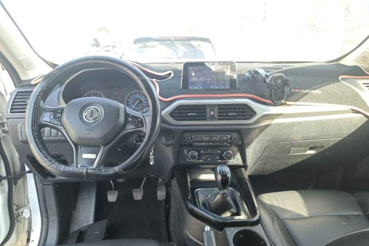 Used Dongfeng Fengon S560 2018 1.8L Manual Urban Model 7 Seats