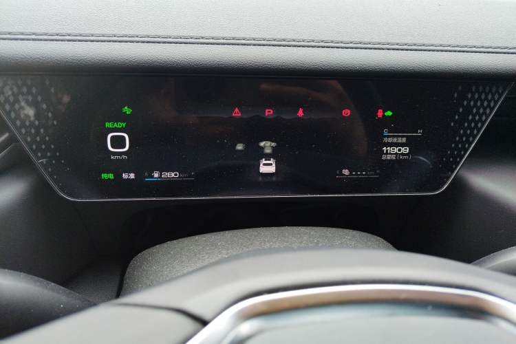 Used Wey Mocha New Energy 2023 Two-Wheel Drive Long-Range Version
