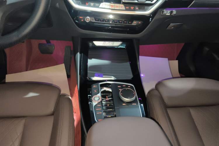 Used BMW iX3 2024 Leading Model