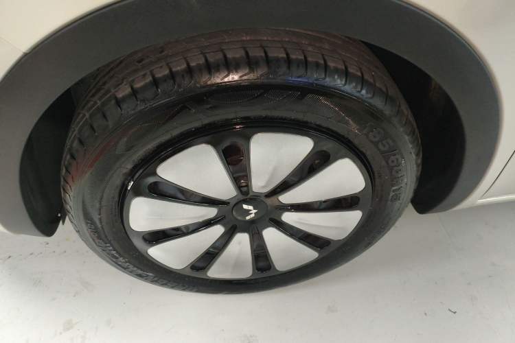 Used Wuling Bingo 2023 333 km Lingxi Connected+ Version
