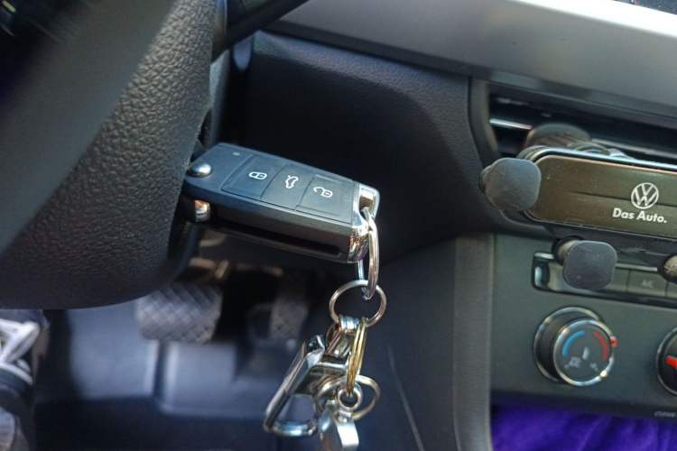 Used Volkswagen Lavida 2021 1.5L Automatic Comfort Edition
