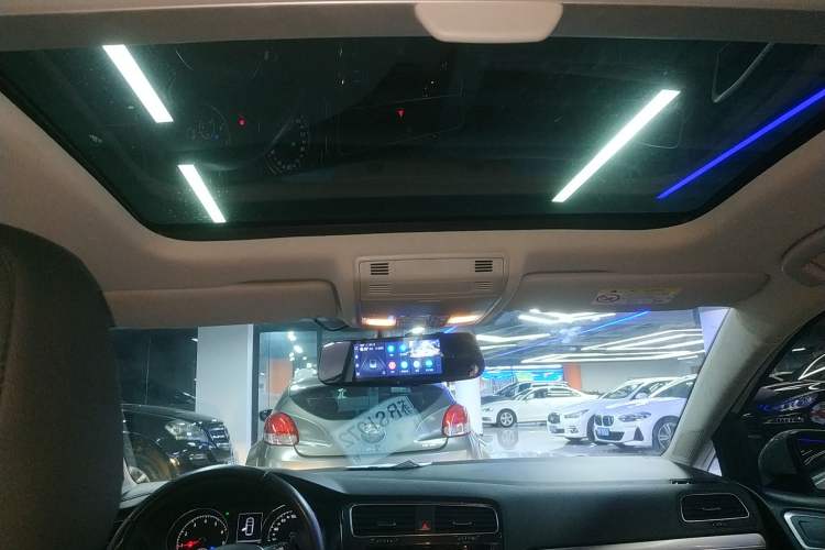 Used Volkswagen Golf 2019 200TSI DSG Comfort & Ambition Edition China VI Standard