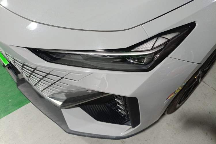 Used Changan UNI-V 2023 1.5T Prestige Model
