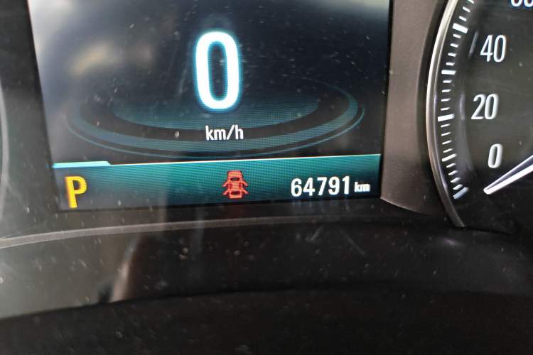 Used Buick GL6 2018 18T 6-Seater Prestige Model
