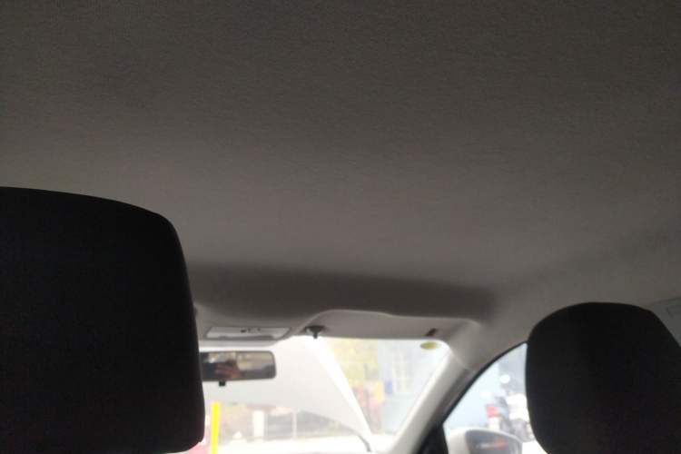 Used Volkswagen Jetta 2015 1.6L Manual Fashion Edition