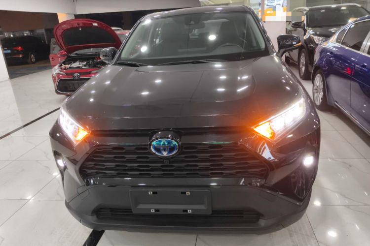 Used Toyota RAV4 2023 Dual-Motor 2.5L E-CVT Two-Wheel Drive Elite Edition
