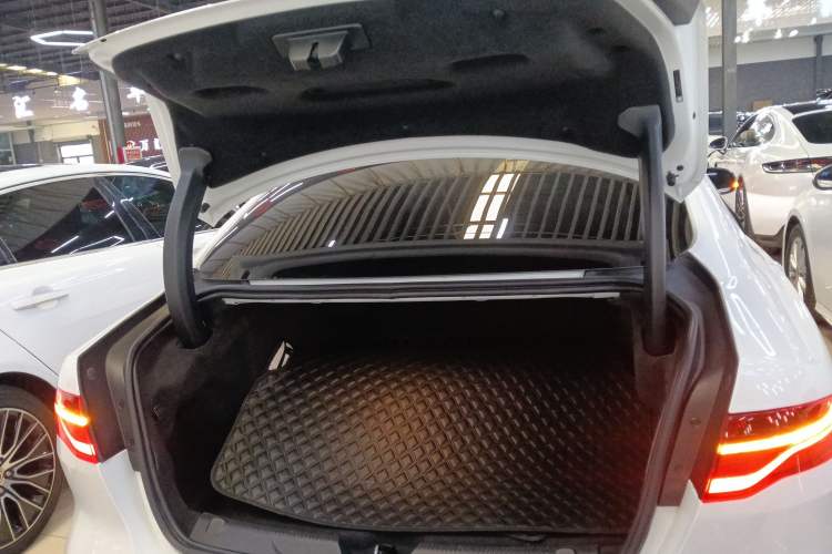 Used Jaguar XEL 2020 2.0T 200 PS R-DYNAMIC S Advanced Sport Edition