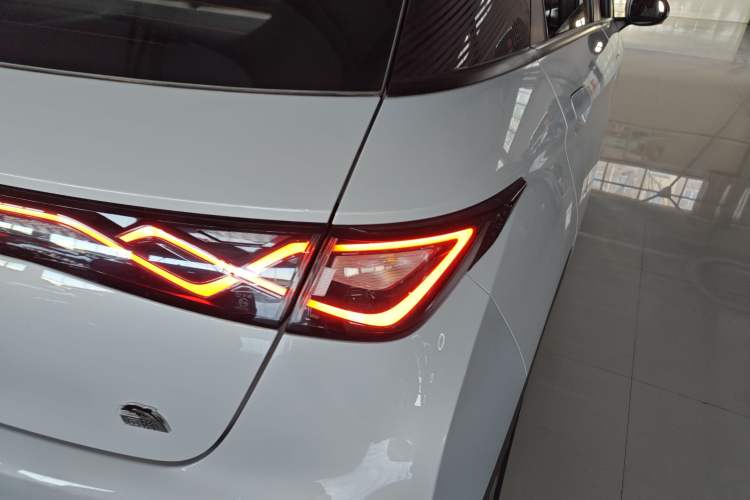 Used BYD Dolphin 2021 405 km Fashion Edition
