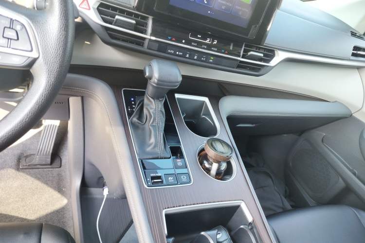 Used Toyota Sienna 2021 2.5L Hybrid Comfort Edition