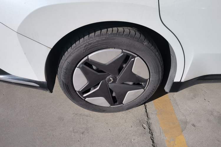 Used Wuling E5 2024 410 km Standard Version
