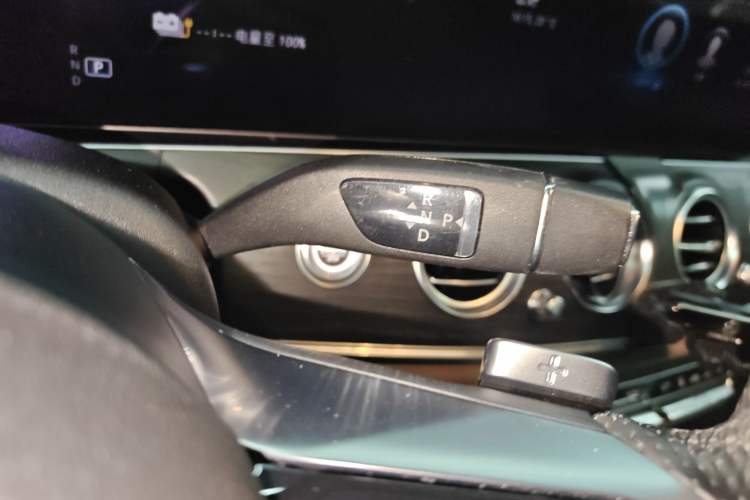 Used Mercedes-Benz E-Class New Energy 2023 E 350 e L Plug-in Hybrid Sports Sedan