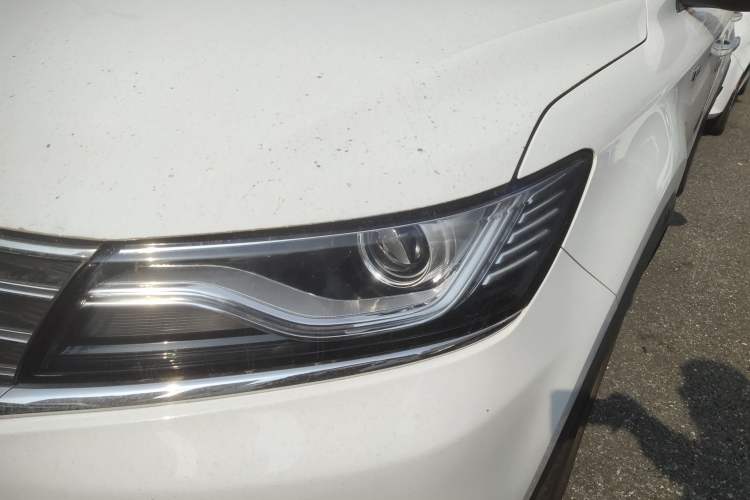 Used Roewe RX5 2016 20T Two-Wheel Drive Automatic Internet Smart Edition