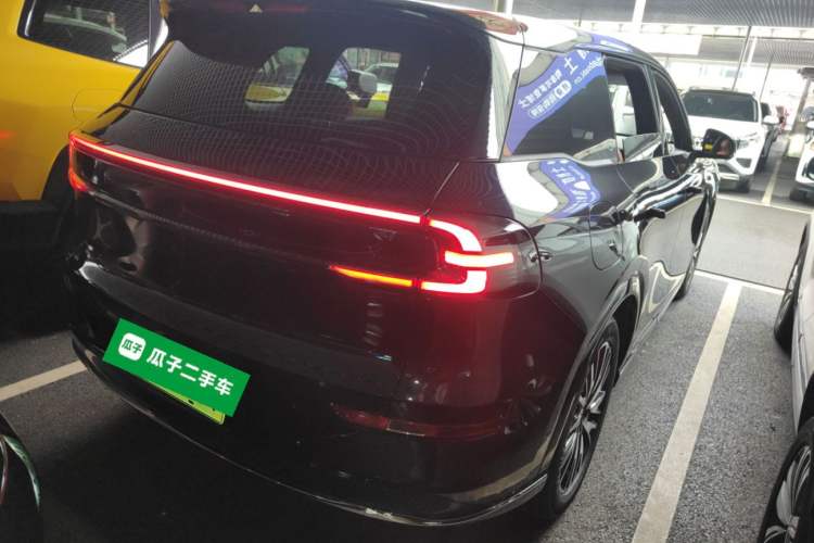 Used  Q07 2025 215 Flagship PLUS