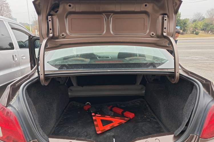 Used Peugeot 301 2014 1.6L Manual Comfort Edition