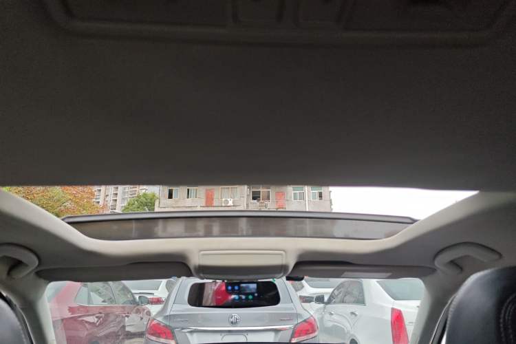 Used Volkswagen Lamando 2017 230TSI DSG Fashion Edition
