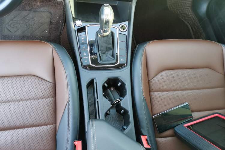 Used Volkswagen Lavida 2022 280TSI DSG Luxury Edition
