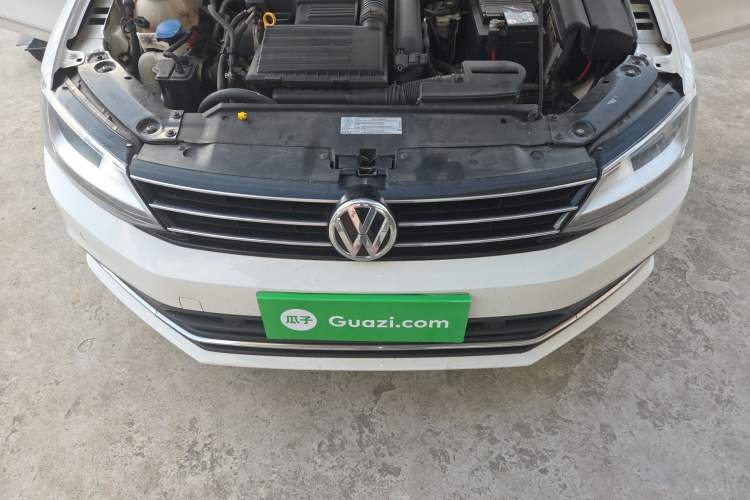 Used Volkswagen Sagitar 2015 230TSI Automatic Luxury Model