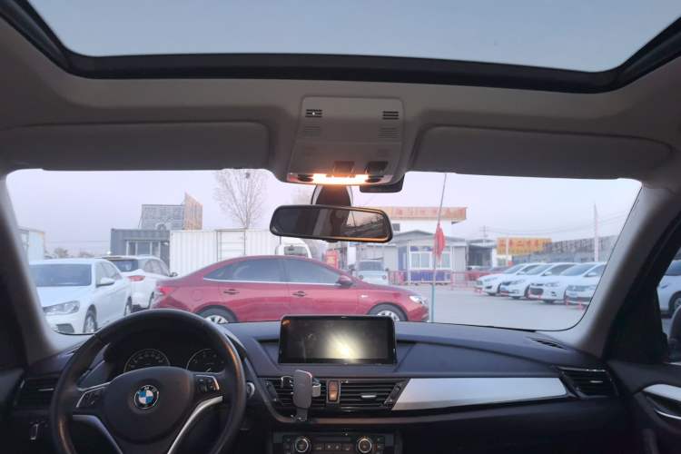 Used BMW X1 2014 sDrive18i Leading Model
