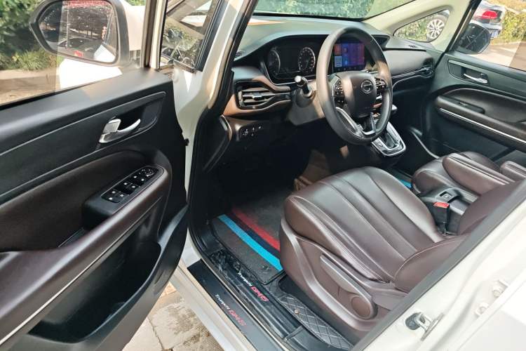 Used GAC Trumpchi M6 2019 270T DCT Luxury Edition (7-seater) China VI
