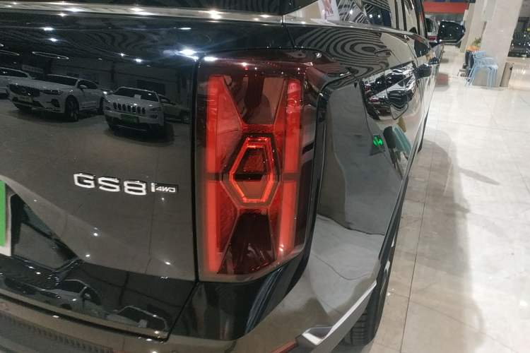 Used GAC Trumpchi GS8 2024 Linghang Series 2.0 TGDI Four-Wheel Drive Luxury Smart Connectivity Version
