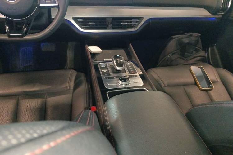 Used BYD Tang New Energy 2018 DM 2.0T All-Wheel Drive Smart Connectivity Luxury Model 7 Seats China V Emission Standard
